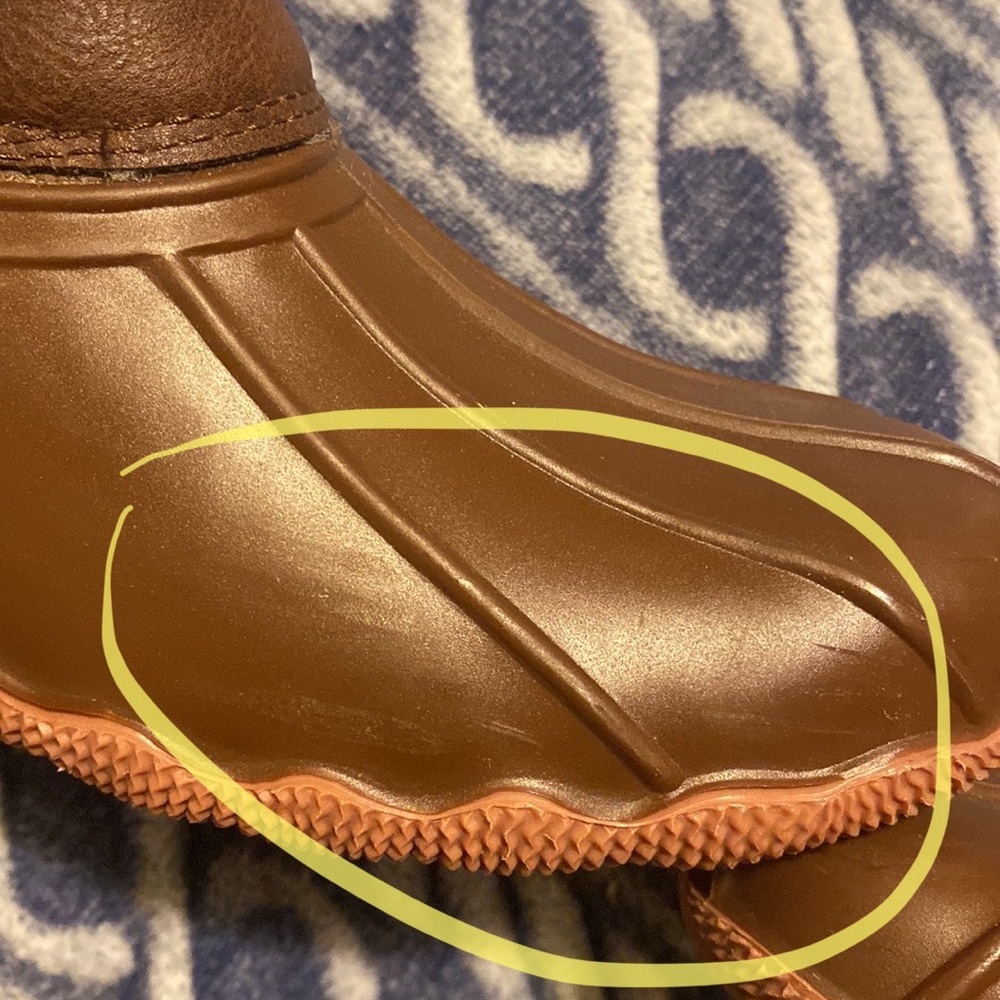 Boots - Picture 5 of 6